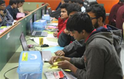 ATL-Unbox Tinkering Workshop at  Ramjas School, R.K. Puram, New Delhi